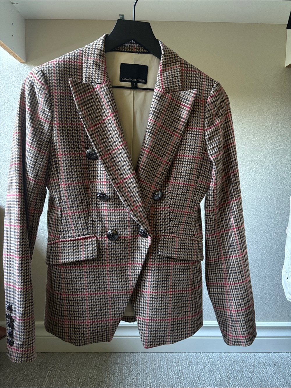 Banana Republic Brown Houndstooth Blazer with Pink Accents size 2